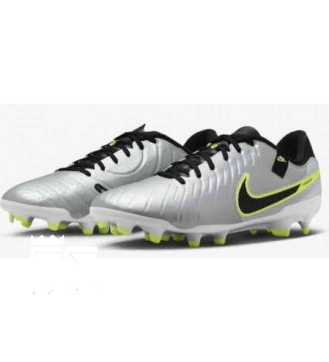 SOCCER BOOTS / TURF SHOE